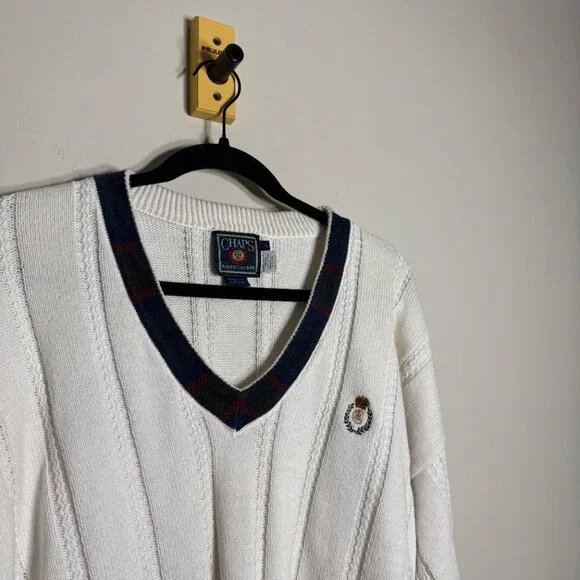 Vintage Chaps Ralph Lauren Cable Knit V-Neck Sweater - Picture 3 of 4